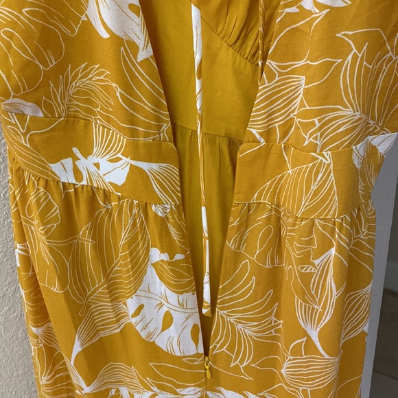 Lulu’s Savanna Golden Yellow Floral Print Maxi Dress - Picture 8 of 9